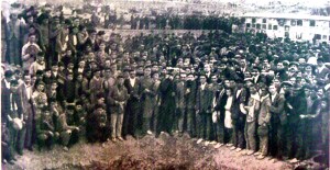 00_ManifestacionEntierroVictimasMotinHambre_1918