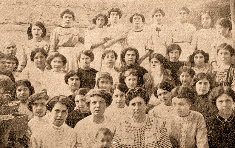 00_MUJERES EN FABRICA