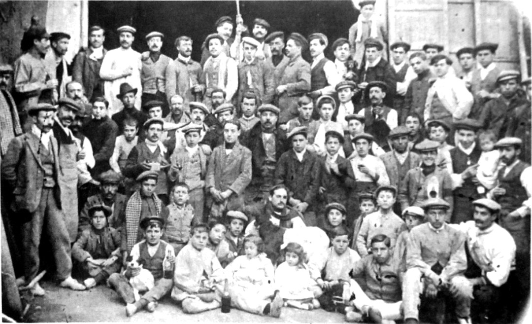 00_trabajadorestallermaderasdeelda_primeradecadasxx-arxiuemidesa